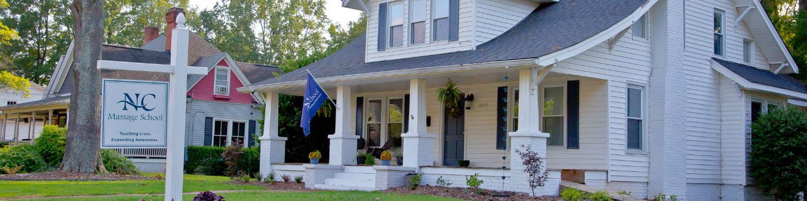 best massage therapy school